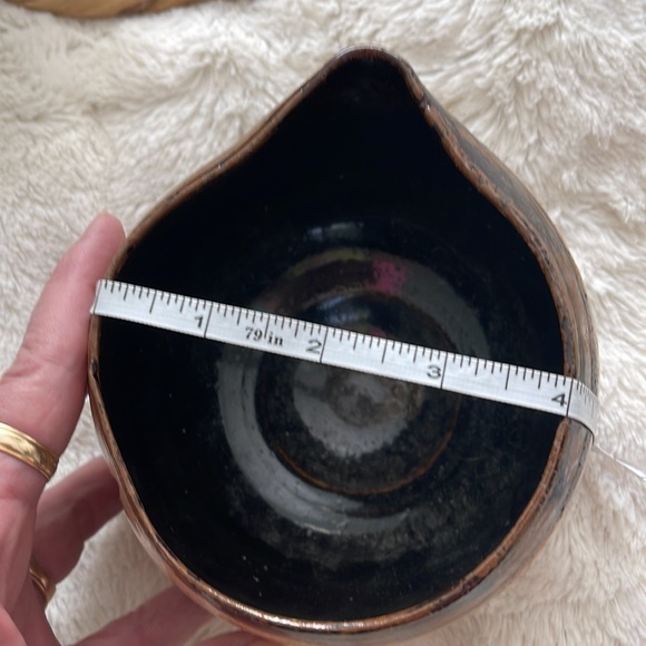 Two Studio Art Pottery Pieces. Both signed - Picture 8 of 10